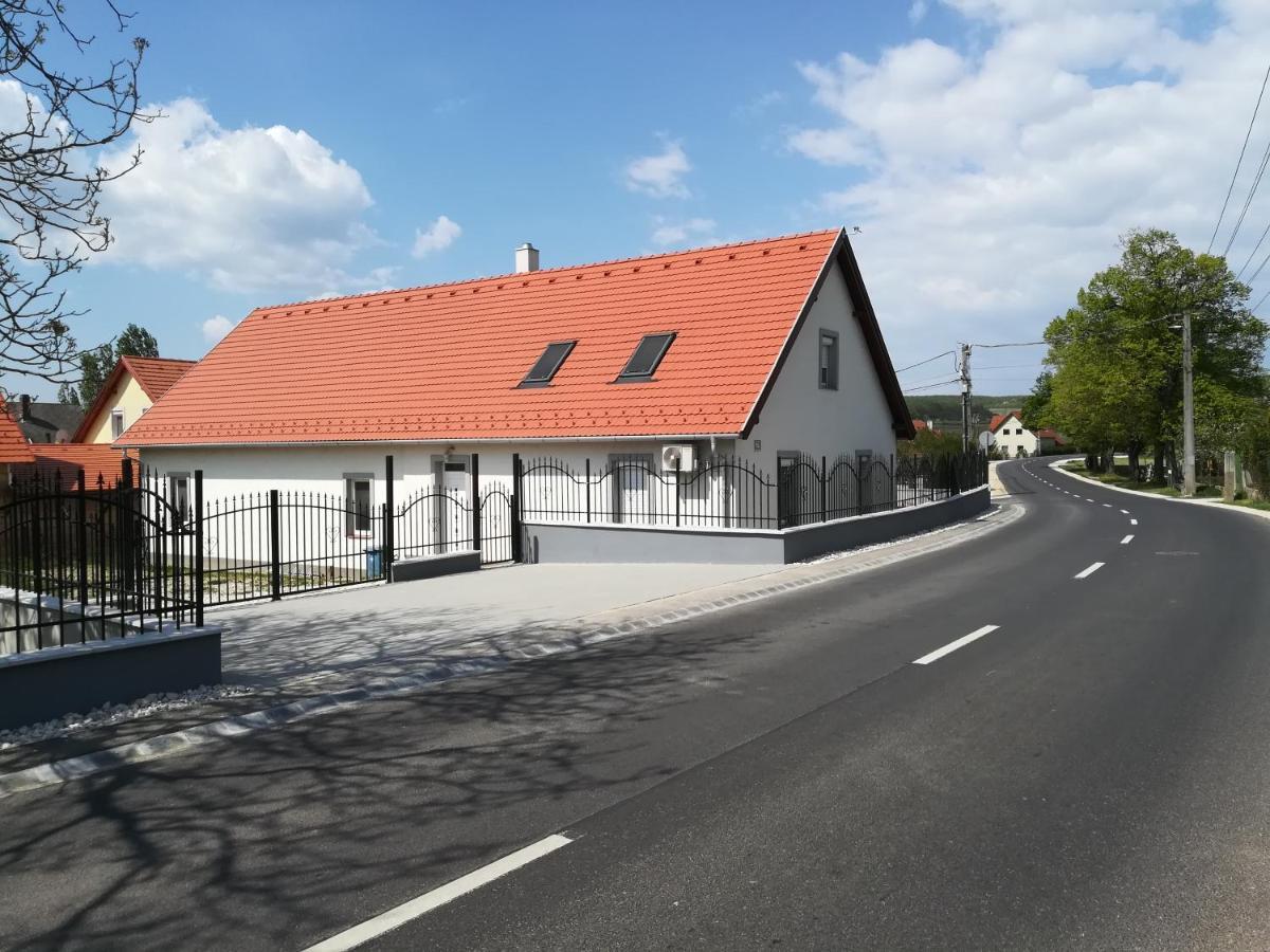 Bordoma Falusi Vendégház Balatonszolos Esterno foto